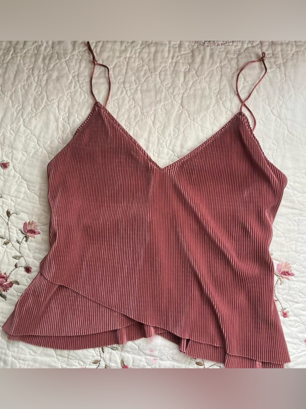 silence + noise Ribbed V-Neck Cami in Dusty Rose